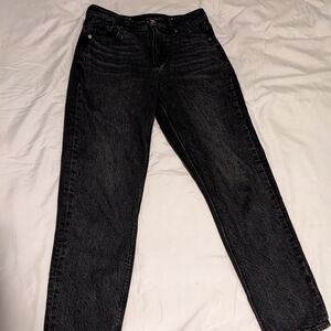 American Eagle Strigid Mom Jean